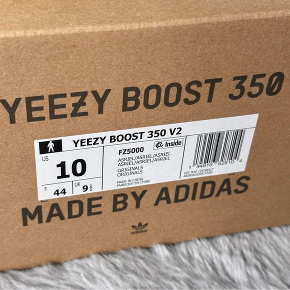 Adidas Yeezy boost 350 v2 Men fashion sneakers - Picture 4 of 7